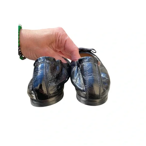 Stuart Weitzman Raven Flats bow black patton leather size 7.5 - Picture 5 of 9